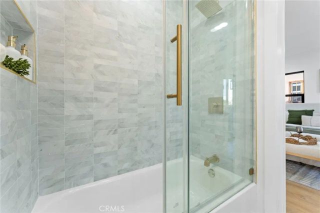 5334 Hillcrest Drive, Los Angeles, CA 90043