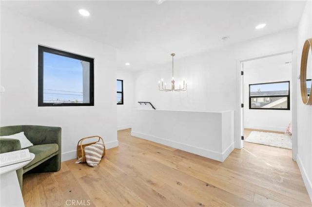 5334 Hillcrest Drive, Los Angeles, CA 90043
