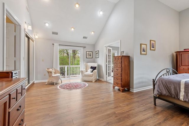 30 Hillando Drive, Shrewsbury, MA 01545