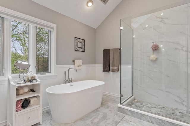 30 Hillando Drive, Shrewsbury, MA 01545