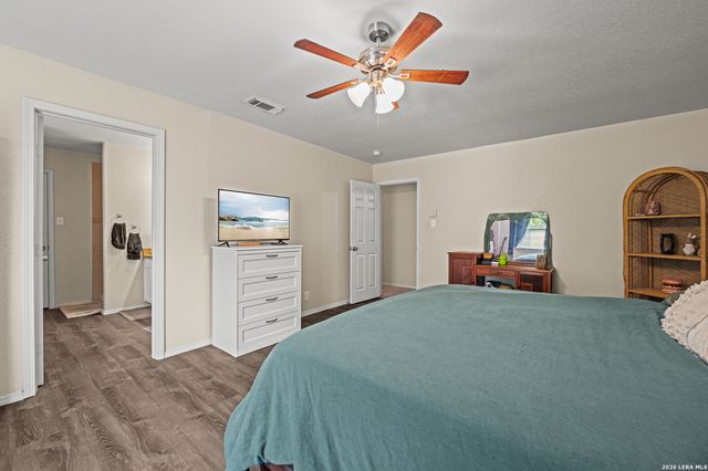 7930 Veleta, San Antonio, TX 78250