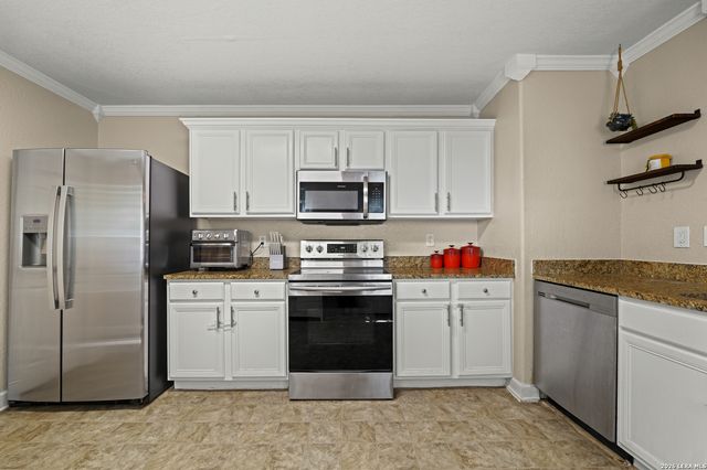 7930 Veleta, San Antonio, TX 78250