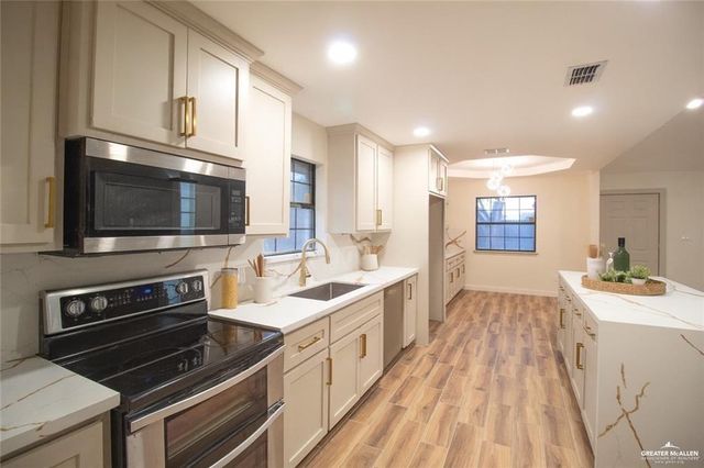 1615 Gloria Ann Drive, Edinburg, TX 78539