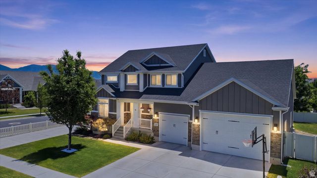 529 W 3100 S, Syracuse, UT 84075