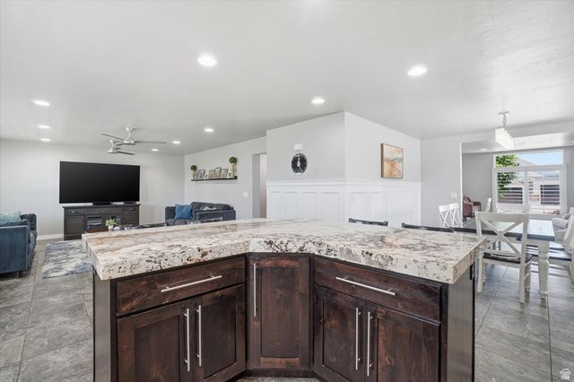 529 W 3100 S, Syracuse, UT 84075