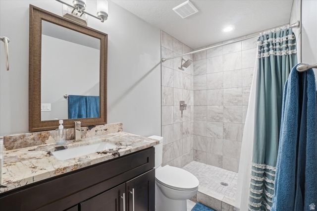 529 W 3100 S, Syracuse, UT 84075