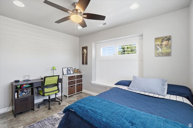 529 W 3100 S, Syracuse, UT 84075