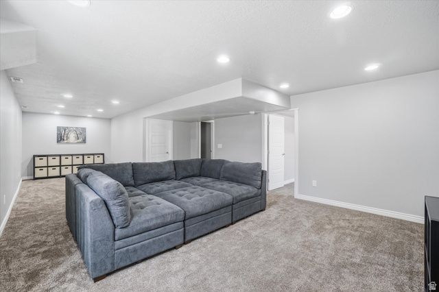 529 W 3100 S, Syracuse, UT 84075