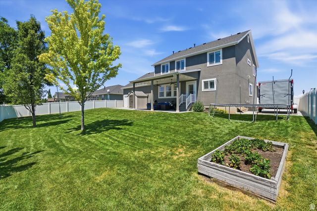 529 W 3100 S, Syracuse, UT 84075