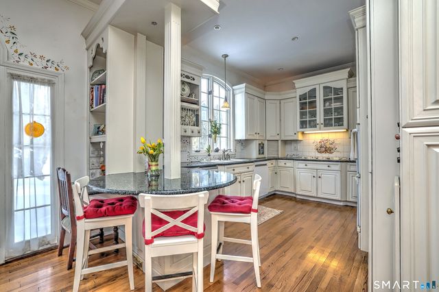 152 West River Street, Milford, CT 06460