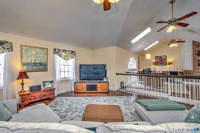 152 West River Street, Milford, CT 06460