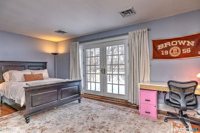 152 West River Street, Milford, CT 06460