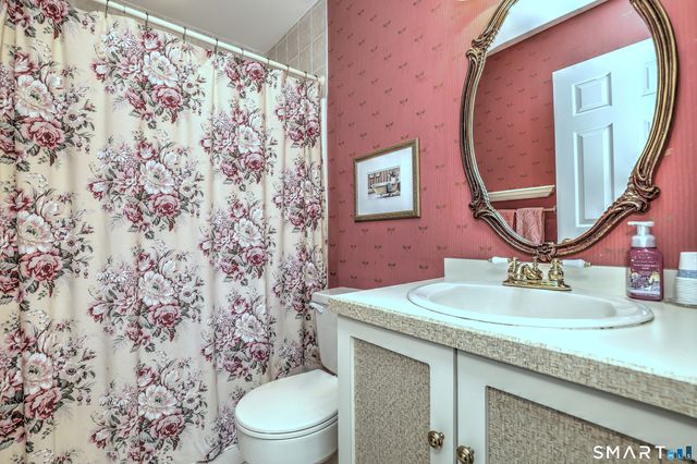 152 West River Street, Milford, CT 06460