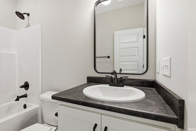 4800 Falcon Parkway, New Haven, IN 46774