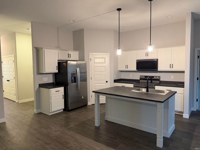 4800 Falcon Parkway, New Haven, IN 46774