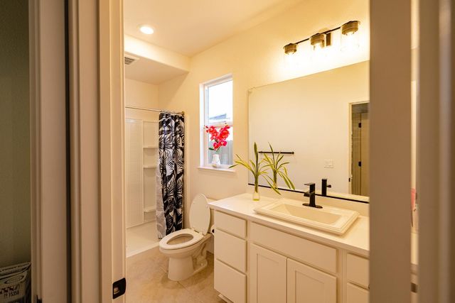 8486 Gurmit Ct, Elk Grove, CA 95624