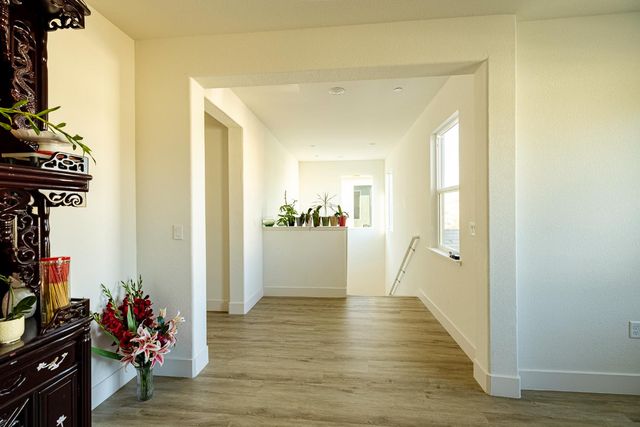 8486 Gurmit Ct, Elk Grove, CA 95624