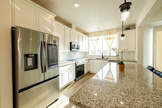 8486 Gurmit Ct, Elk Grove, CA 95624