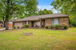 210 FENDLER Parkway, Pineville, LA 71360
