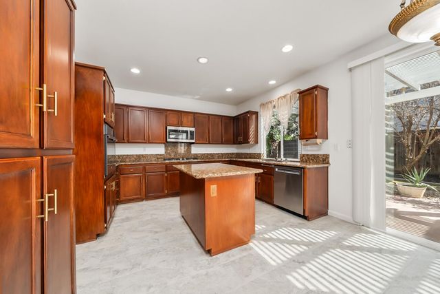 632 Fisher Cir, Folsom, CA 95630