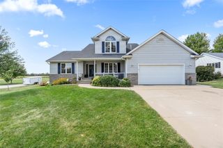 110 Skyview Avenue, Fairfax, IA 52228