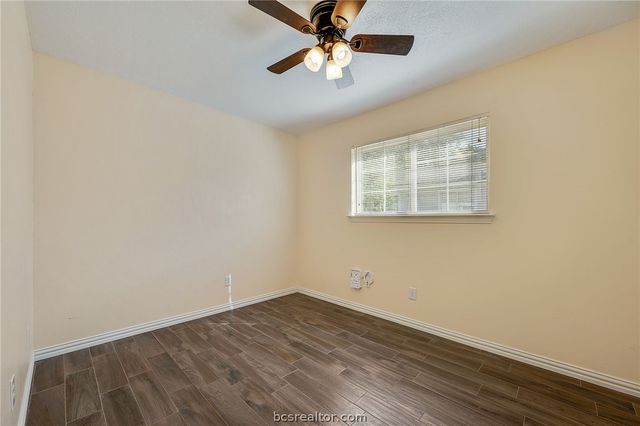 2609 Westwood Main Drive, Bryan, TX 77807