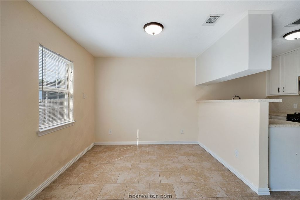2609 Westwood Main Drive, Bryan, TX 77807 — photo 3