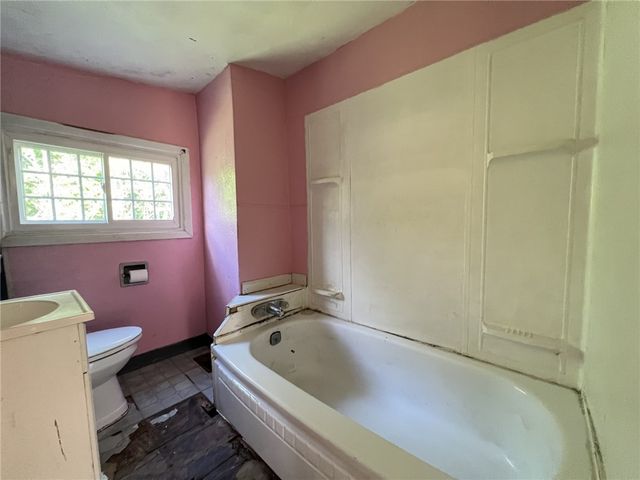 191 Brushwood Rd, North Union Twp, PA 15401