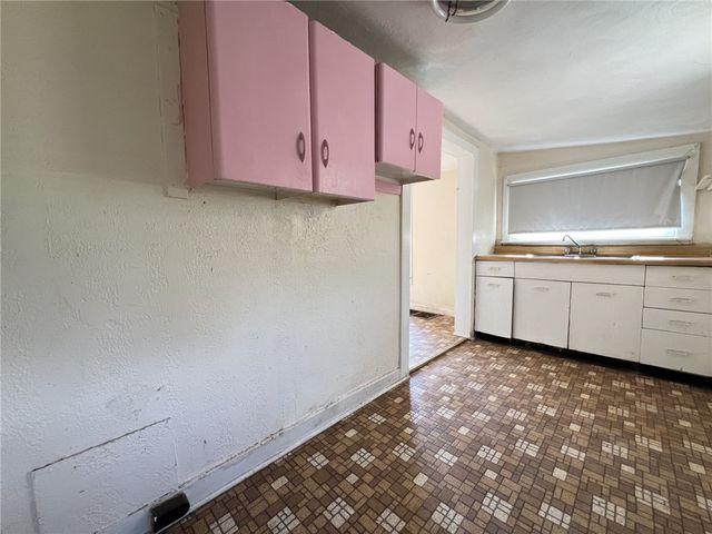 191 Brushwood Rd, North Union Twp, PA 15401