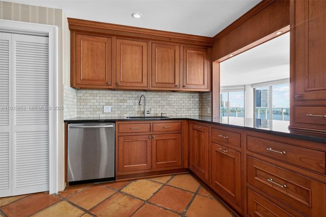 4000 Island Blvd 1507, Aventura, FL 33160