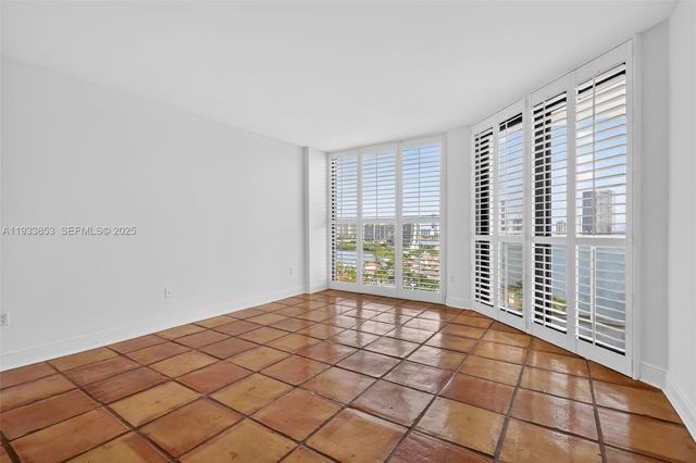 4000 Island Blvd 1507, Aventura, FL 33160