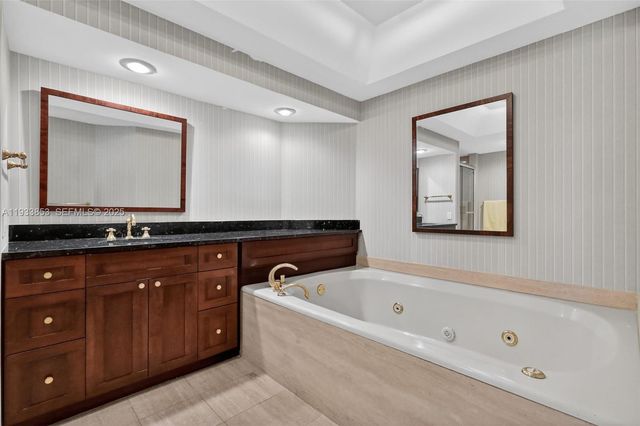 4000 Island Blvd 1507, Aventura, FL 33160