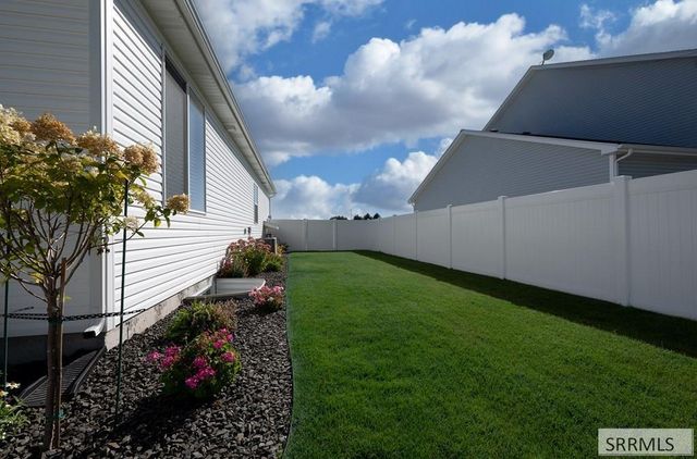 1458 N 805 E, Shelley, ID 83274