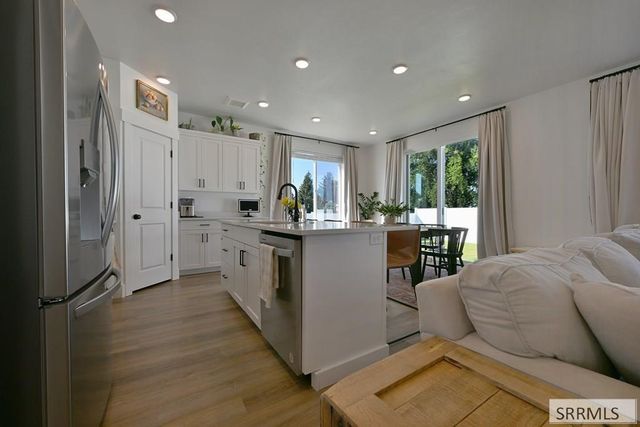 1458 N 805 E, Shelley, ID 83274