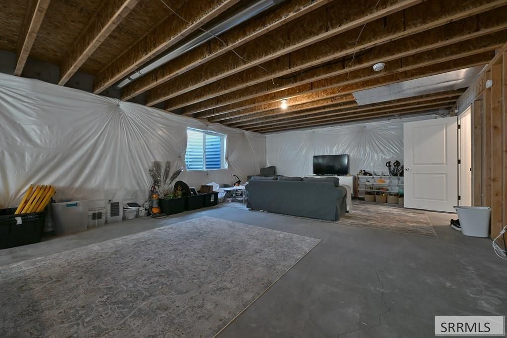 Image 16 of property listing at 1458 N 805 E, Shelley, ID 83274