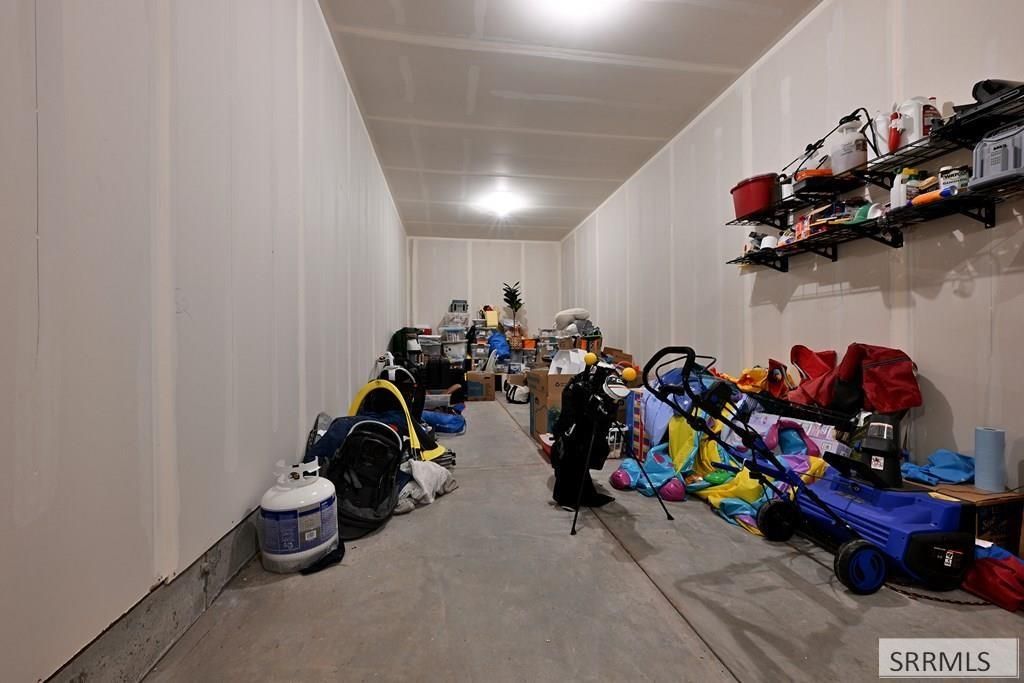 Image 20 of property listing at 1458 N 805 E, Shelley, ID 83274