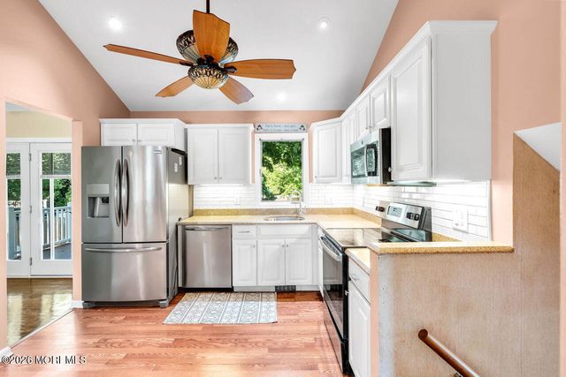 56 Stephenville Boulevard, Red Bank, NJ 07701
