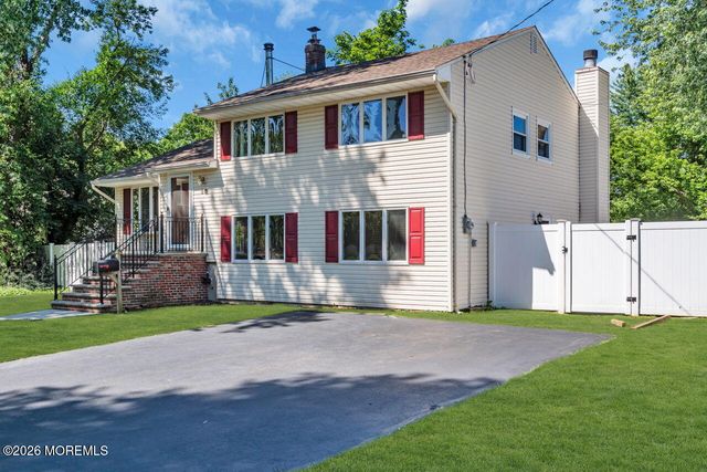 56 Stephenville Boulevard, Red Bank, NJ 07701