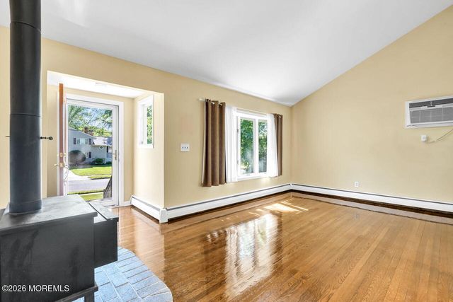 56 Stephenville Boulevard, Red Bank, NJ 07701