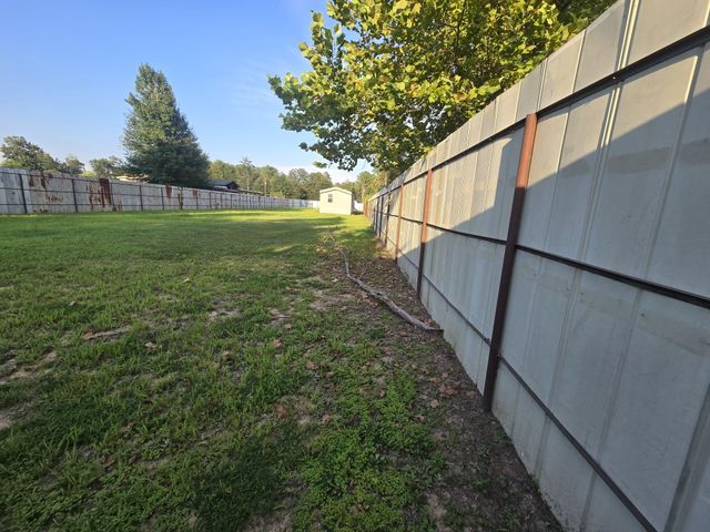 107 County Road 5008, Cleveland, TX 77328
