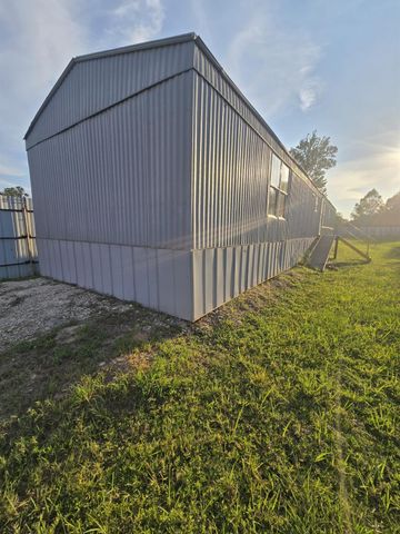 107 County Road 5008, Cleveland, TX 77328