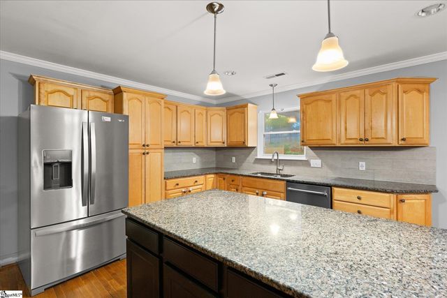 38 Jesse Court, Taylors, SC 29687