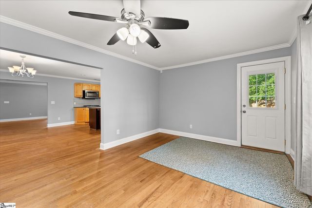 38 Jesse Court, Taylors, SC 29687