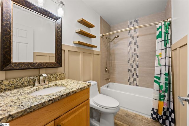 38 Jesse Court, Taylors, SC 29687