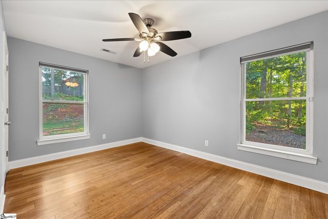 38 Jesse Court, Taylors, SC 29687