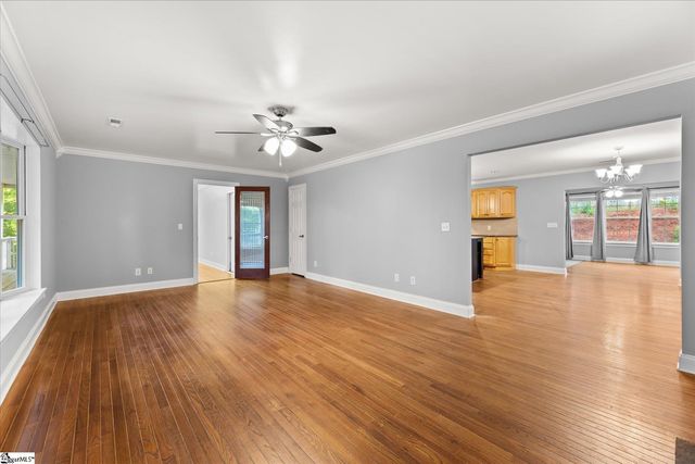 38 Jesse Court, Taylors, SC 29687