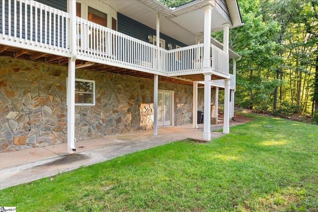 38 Jesse Court, Taylors, SC 29687