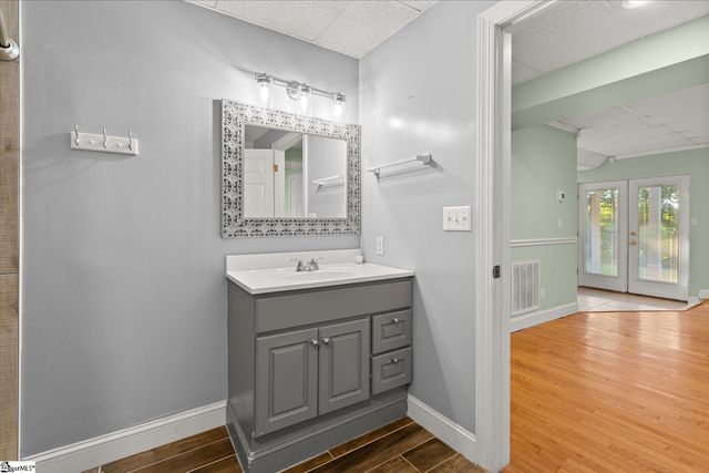38 Jesse Court, Taylors, SC 29687