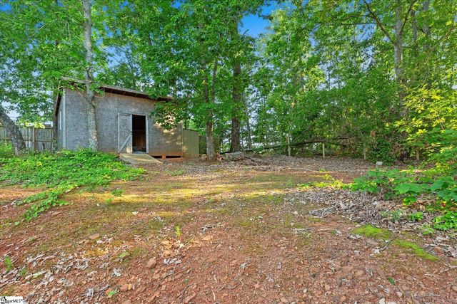38 Jesse Court, Taylors, SC 29687