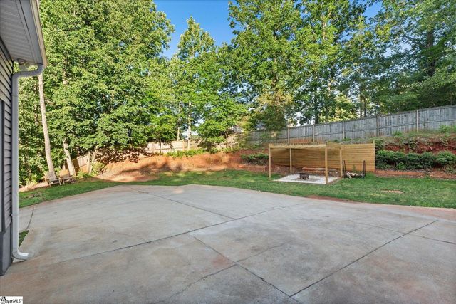 38 Jesse Court, Taylors, SC 29687